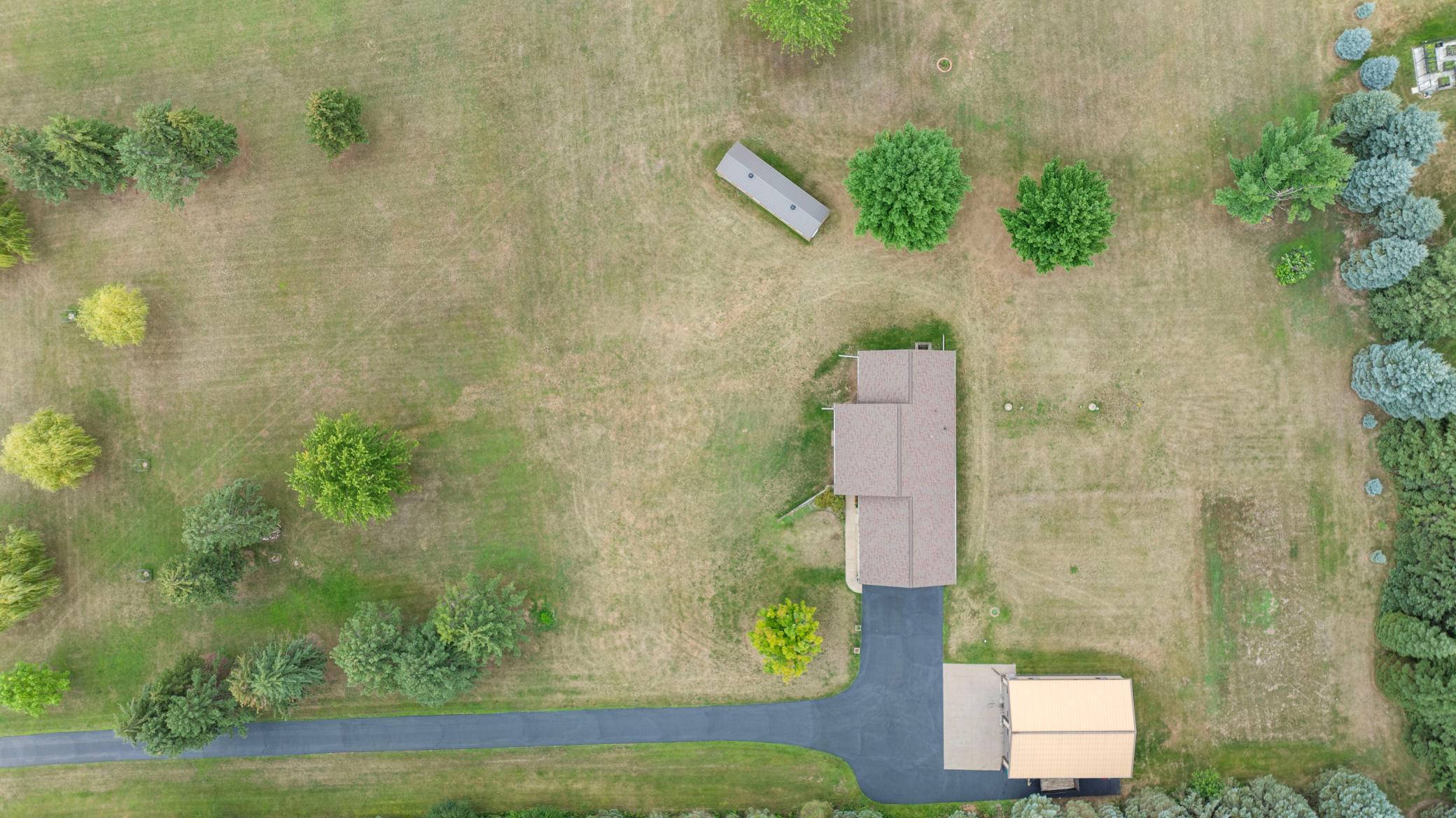 671 Kinney Road Hudson, WI 54016 - Photo 9 of 38 Gallery Image 9