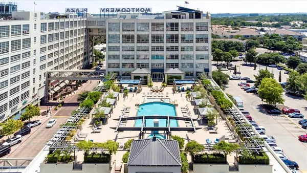 $3,000 | 2600 West 7th Street, Unit 2828, Fort Worth, TX 76107