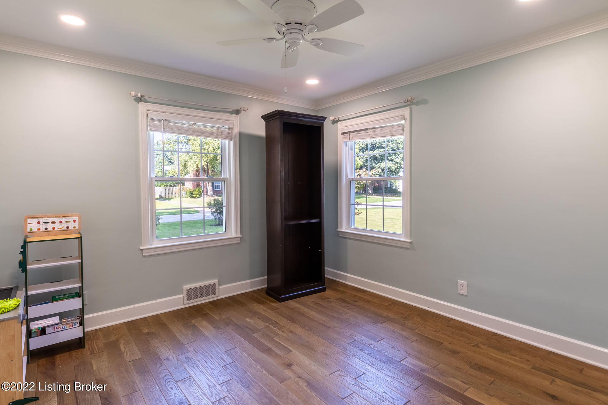207 Don Allen Road Louisville, KY 40207 - Photo 11 of 32 11