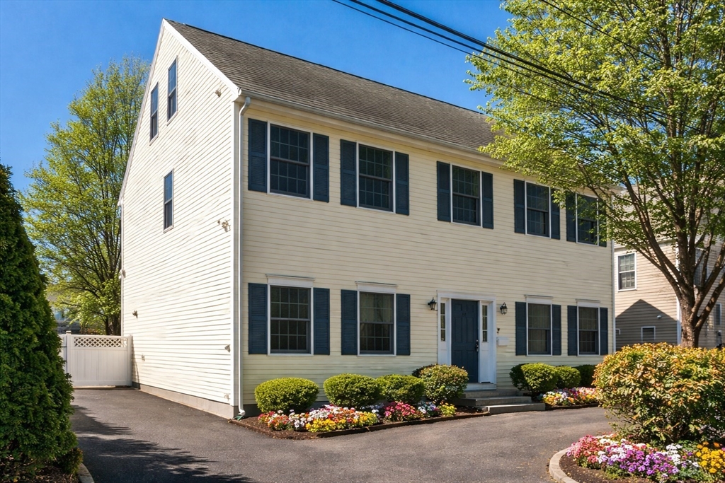 10 Rosegate Road Needham, MA 02494 - Photo 1 of 36 Gallery Image 1