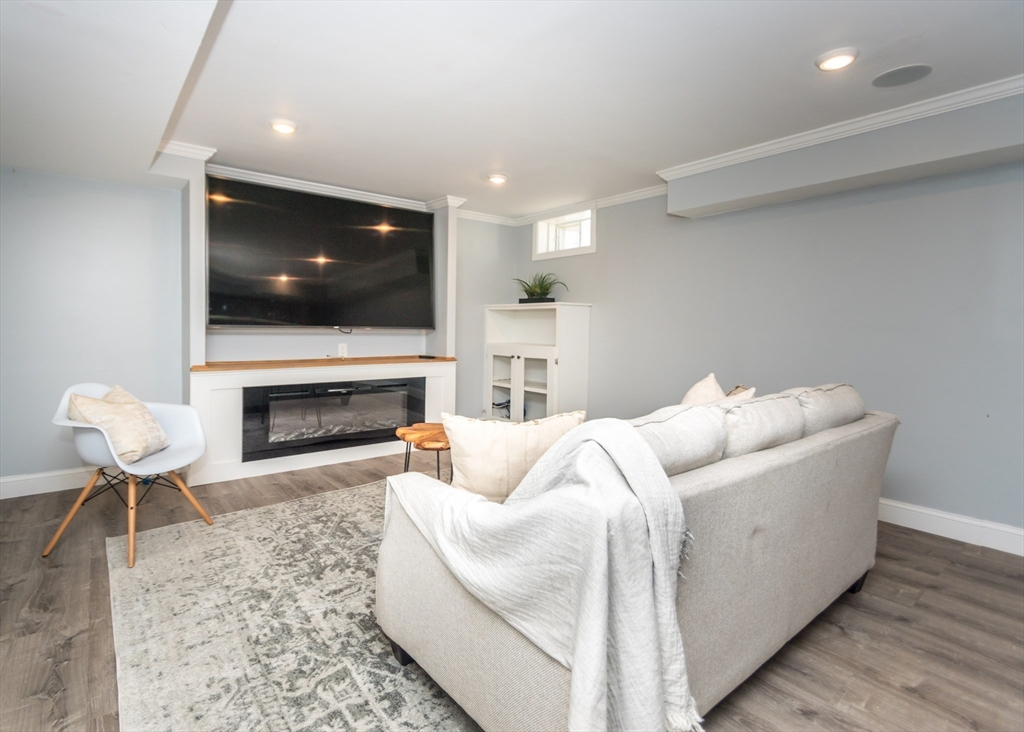 10 Rosegate Road Needham, MA 02494 - Photo 28 of 36 Gallery Image 28
