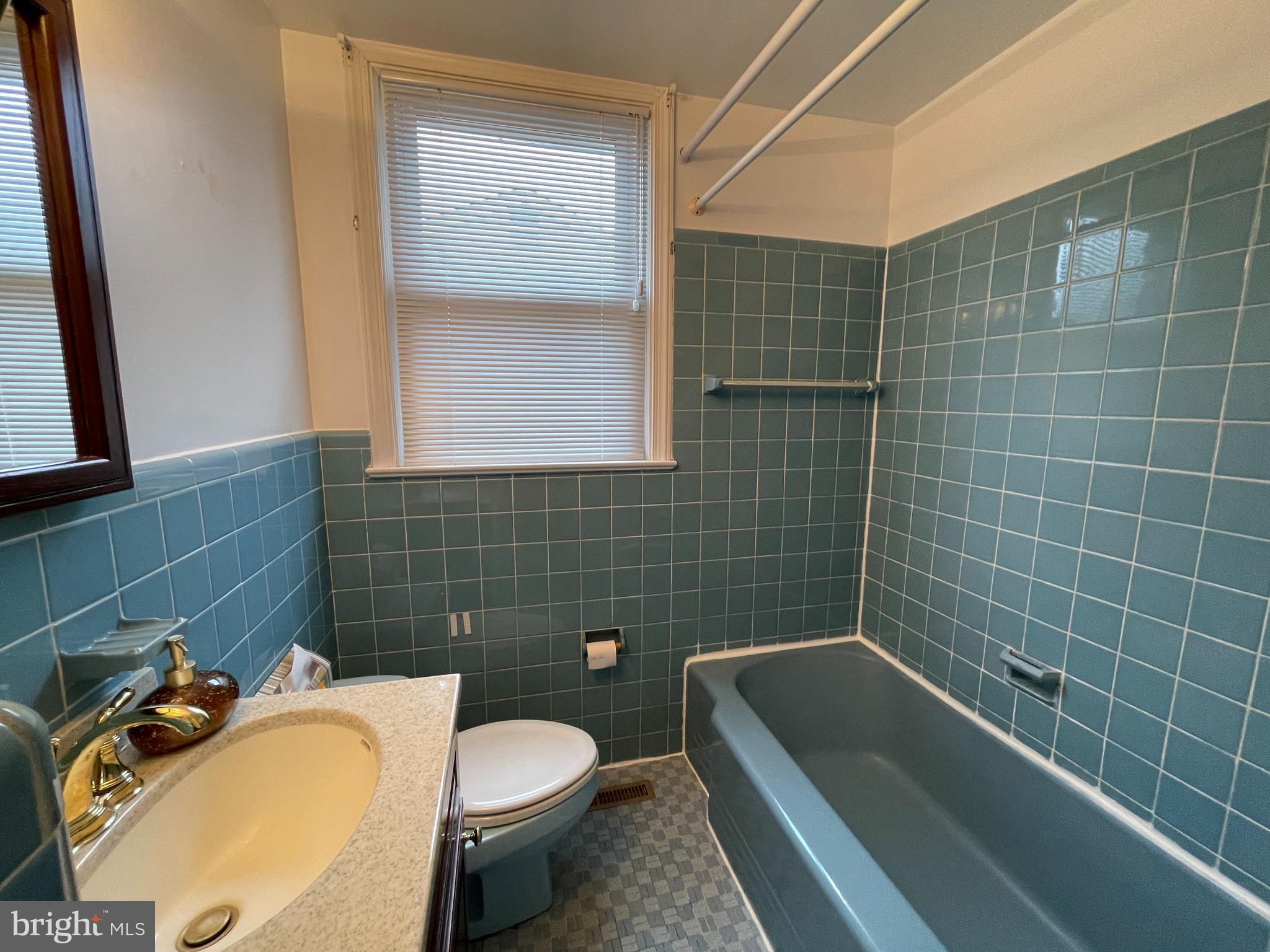 2973 Goentner Road Willow Grove, PA 19090 - Photo 17 of 25 Gallery Image 17