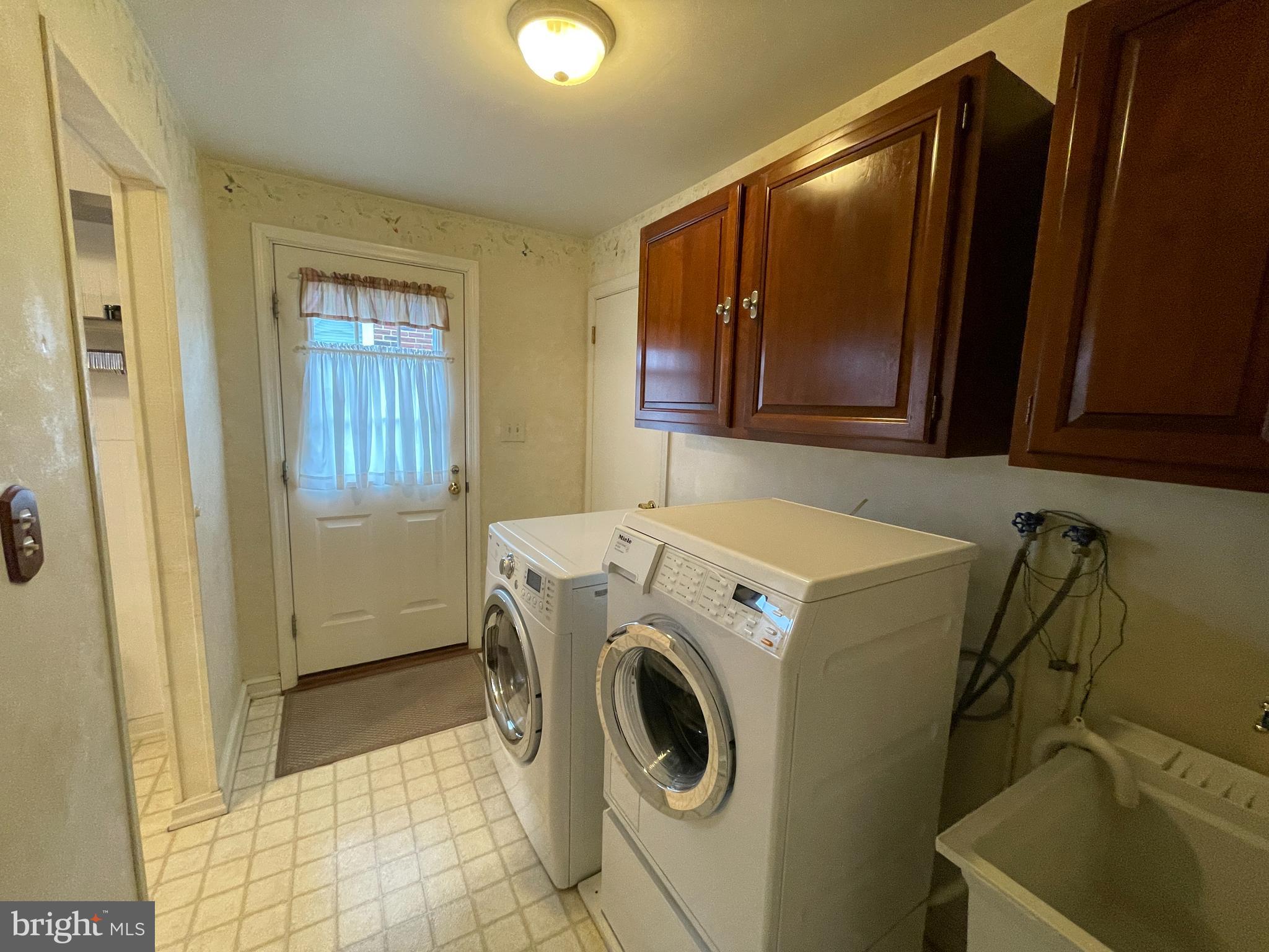 2973 Goentner Road Willow Grove, PA 19090 - Photo 18 of 25 Laundry Room