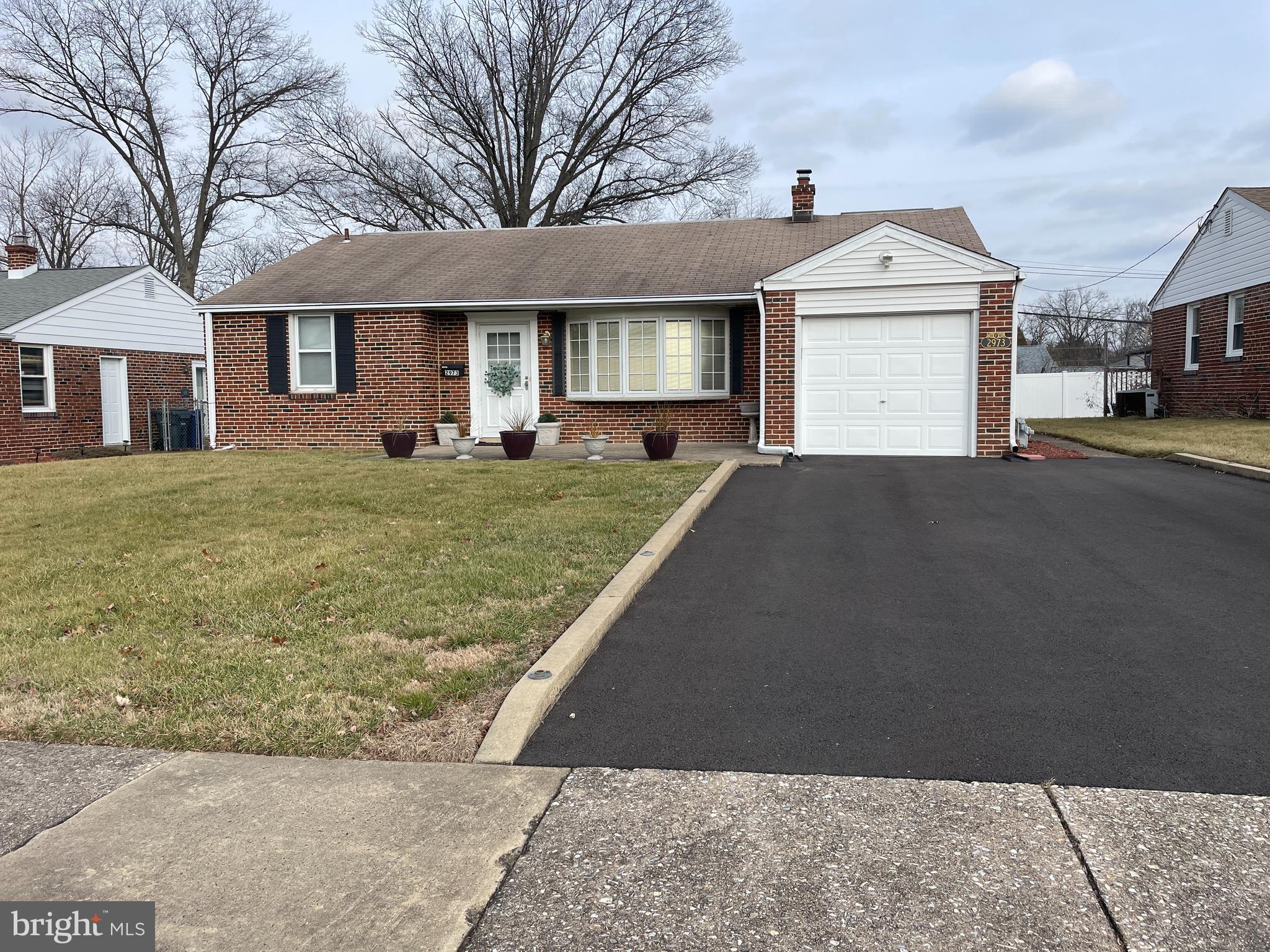 2973 Goentner Road Willow Grove, PA 19090 - Photo 2 of 25 Gallery Image 2