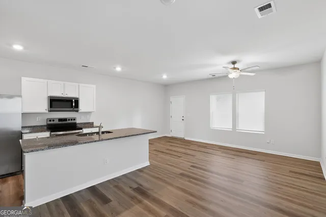 $299,900 | 110 Village Green Drive Northwest, Adairsville, GA 30103