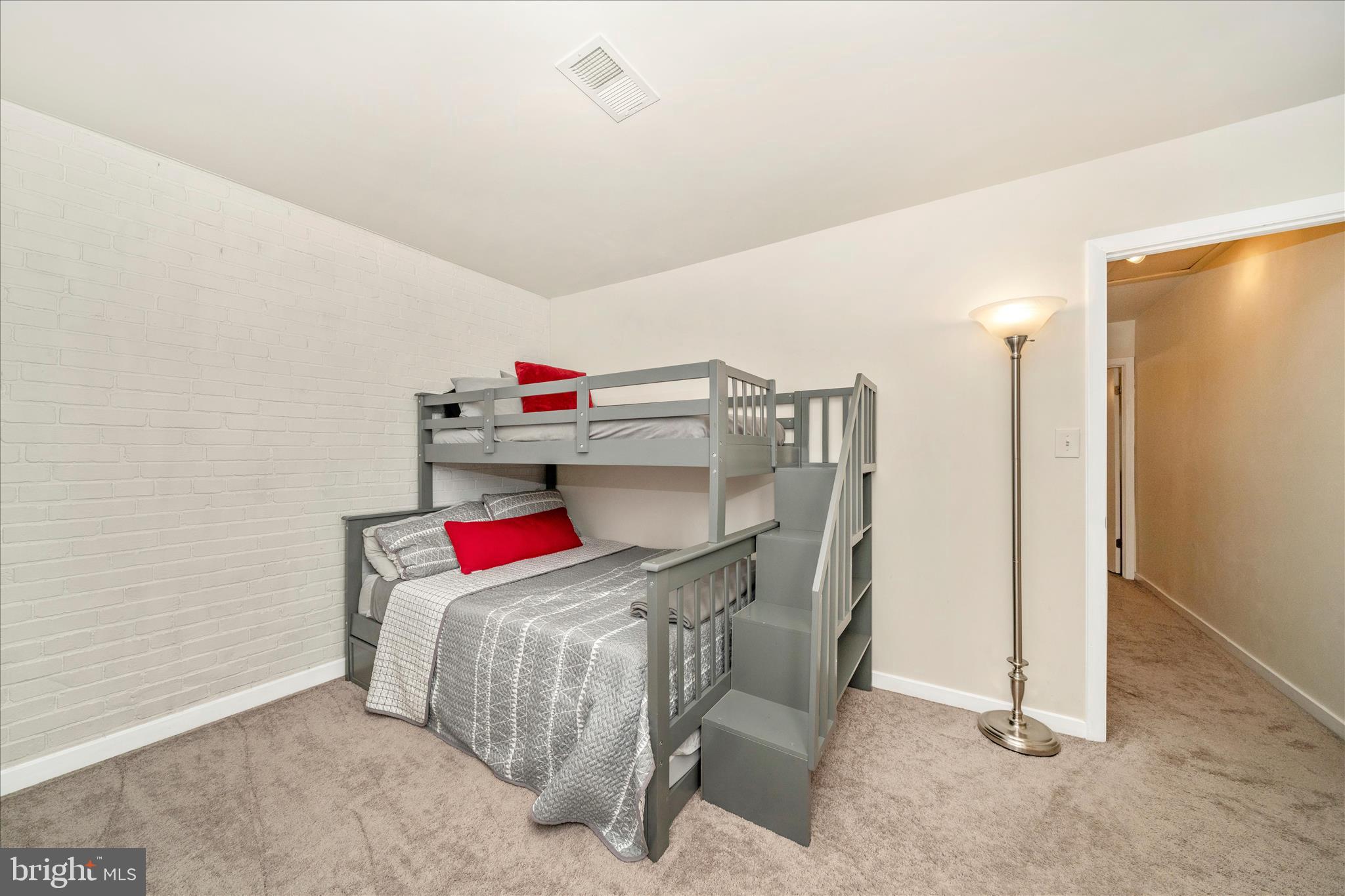 103 East 8th Street, Unit 103C Frederick, MD 21701 - Photo 22 of 34 a utility room with dryer and washer