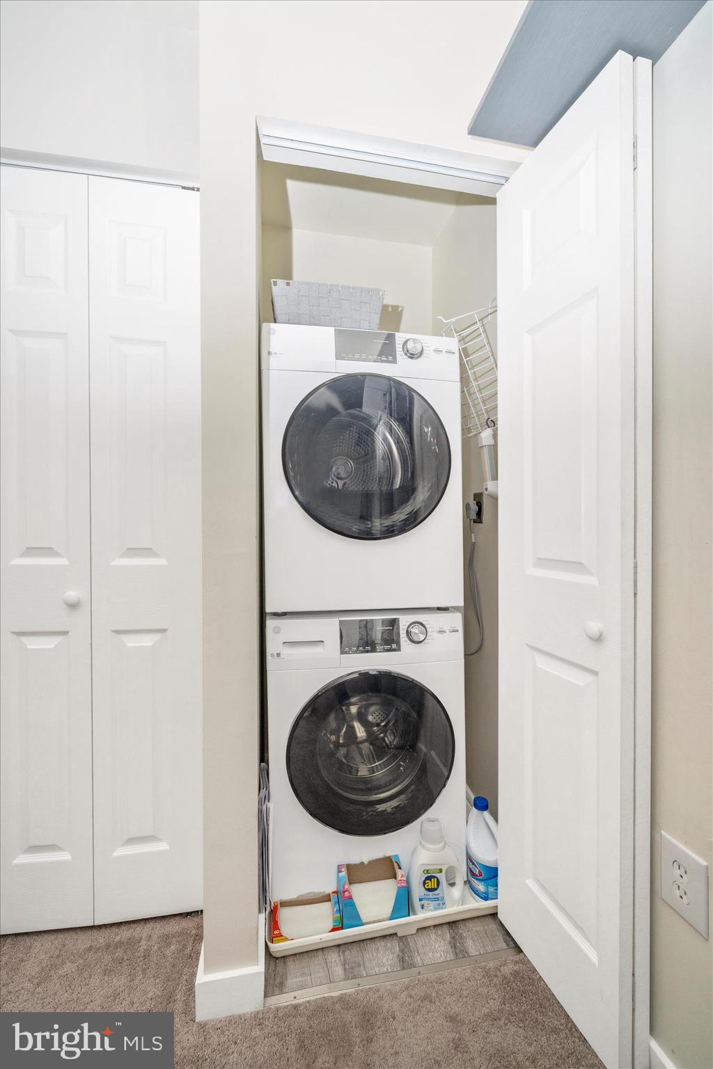 103 East 8th Street, Unit 103C Frederick, MD 21701 - Photo 25 of 34 a view of living room