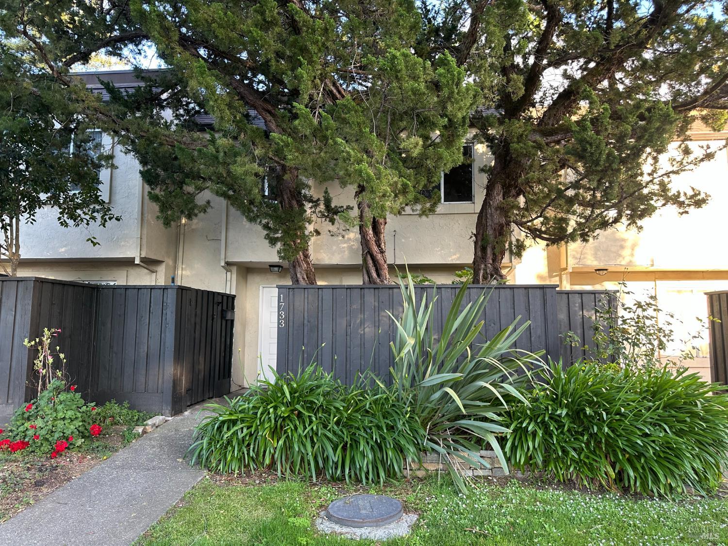 1733 Las Pravadas Court Santa Rosa, CA 95409 - Photo 2 of 38