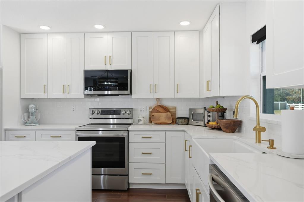 12314 Morgan Road Hudson, FL 34669 - Photo 12 of 63