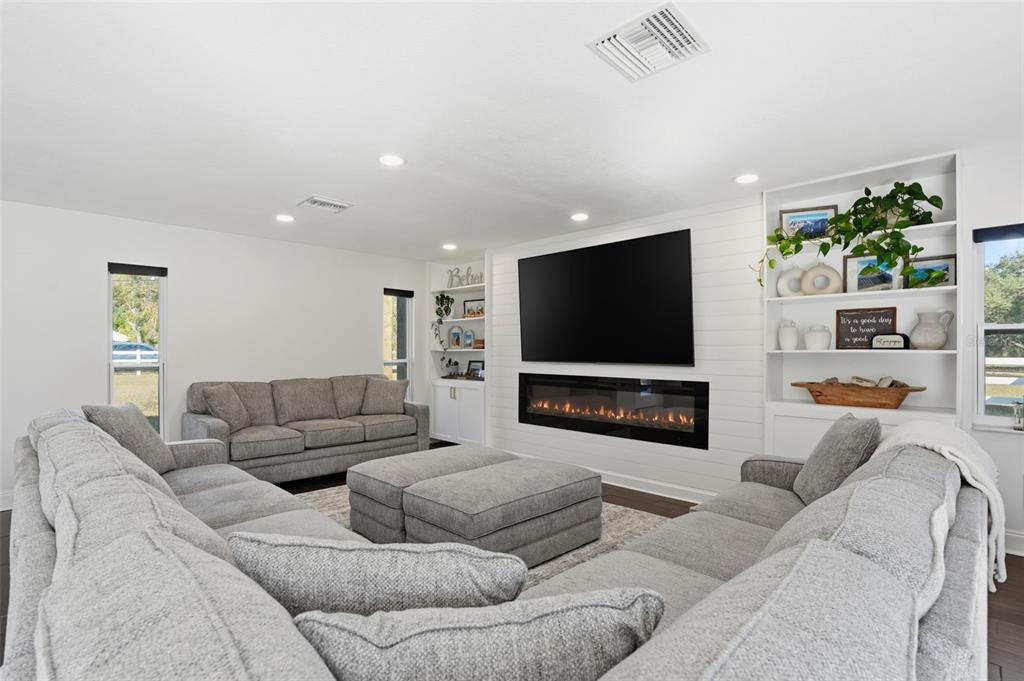 12314 Morgan Road Hudson, FL 34669 - Photo 5 of 63