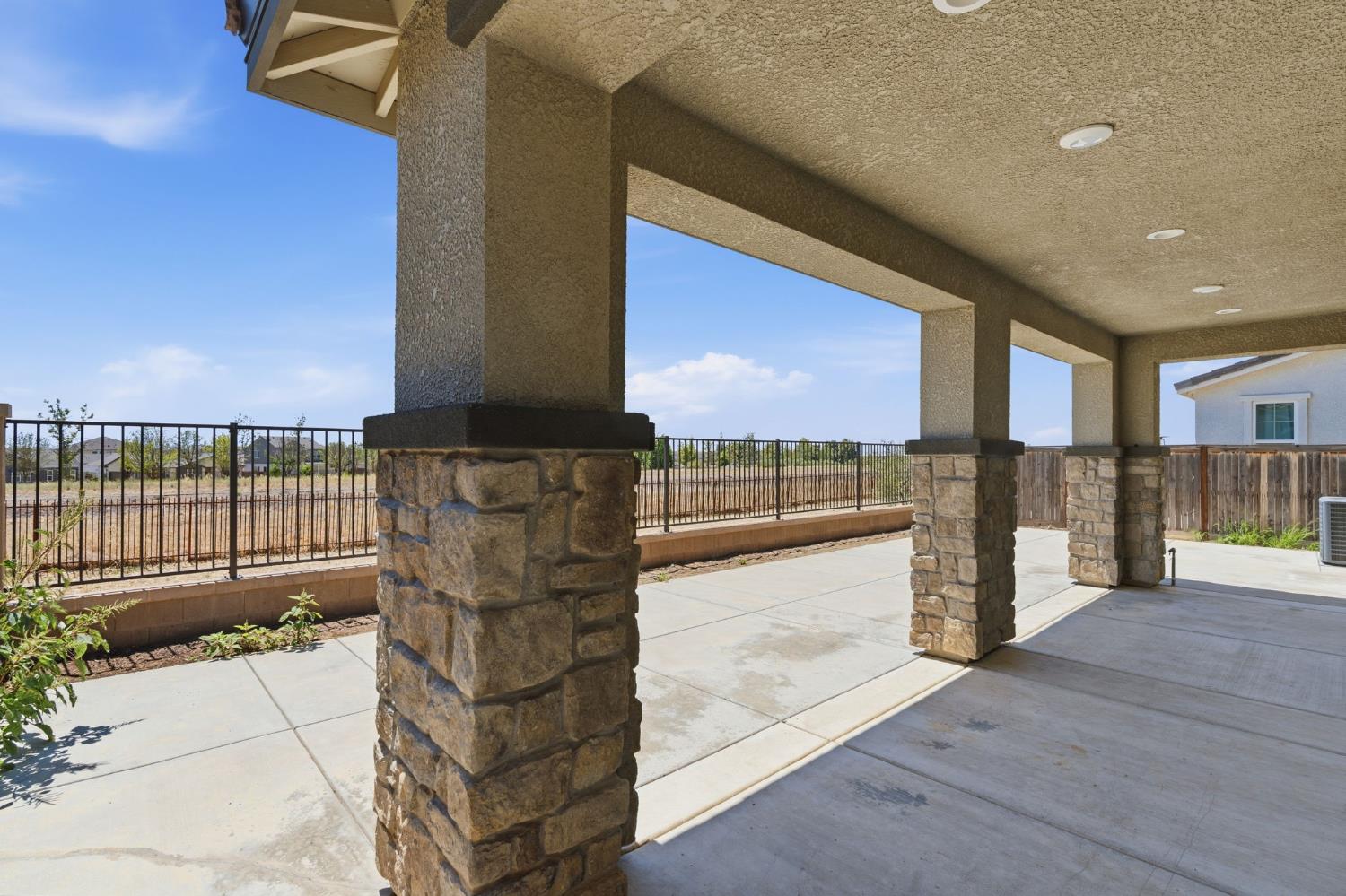 4322 Hillside Road Madera, CA 93636 - Photo 46 of 67