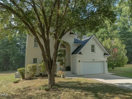 $900,000 | 105 Warson Court, Cary, NC 27519