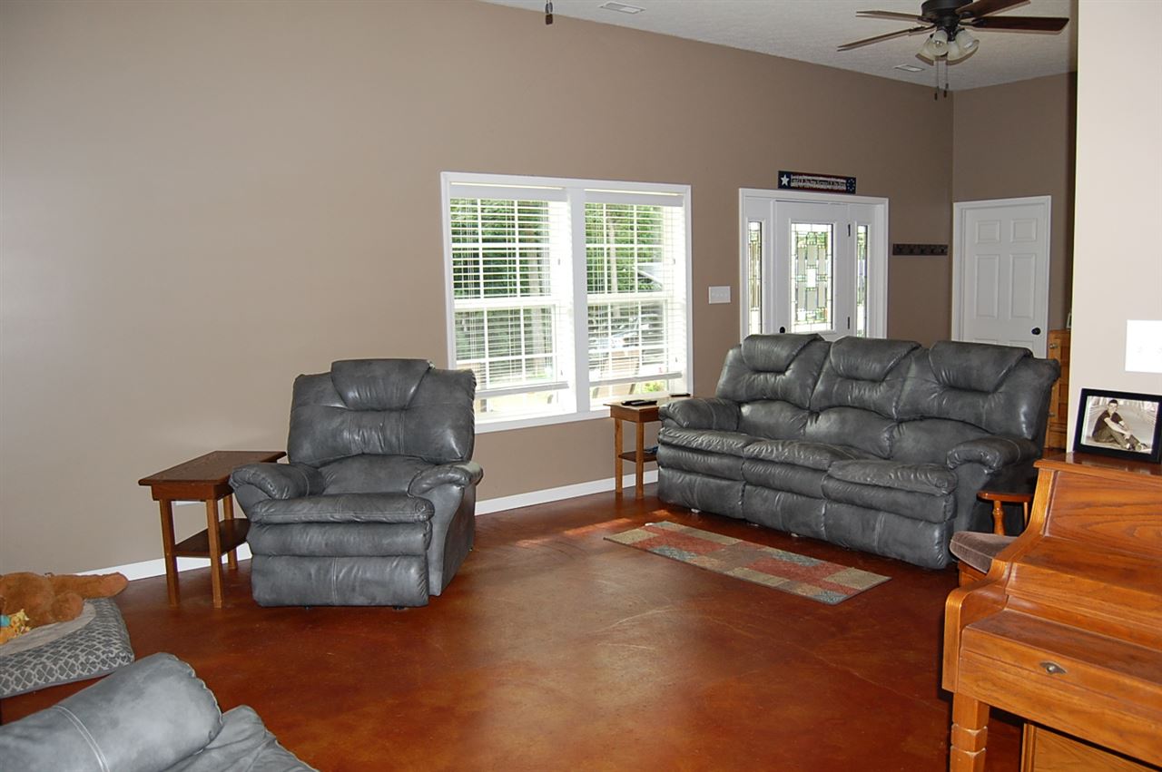 1009 Pinewood Lane Springville, IN 47462 - Photo 7 of 34