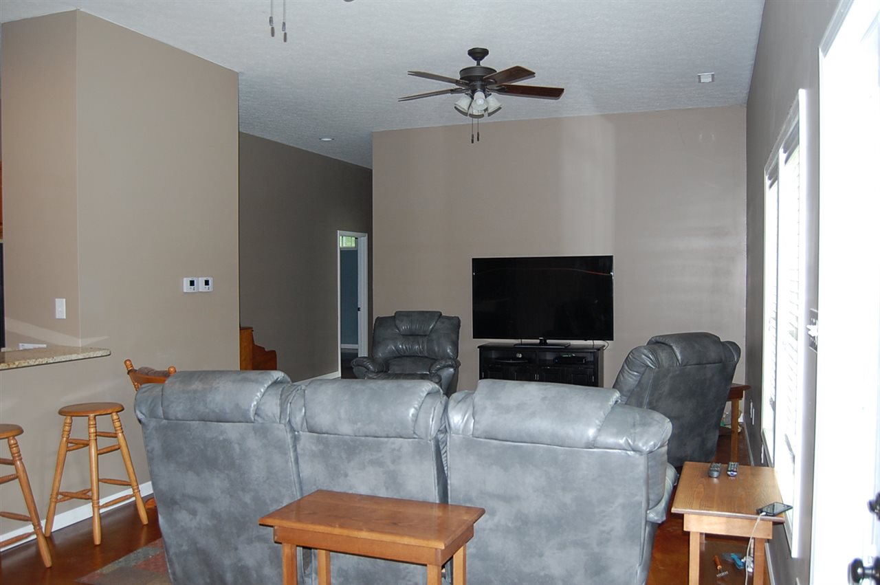 1009 Pinewood Lane Springville, IN 47462 - Photo 9 of 34