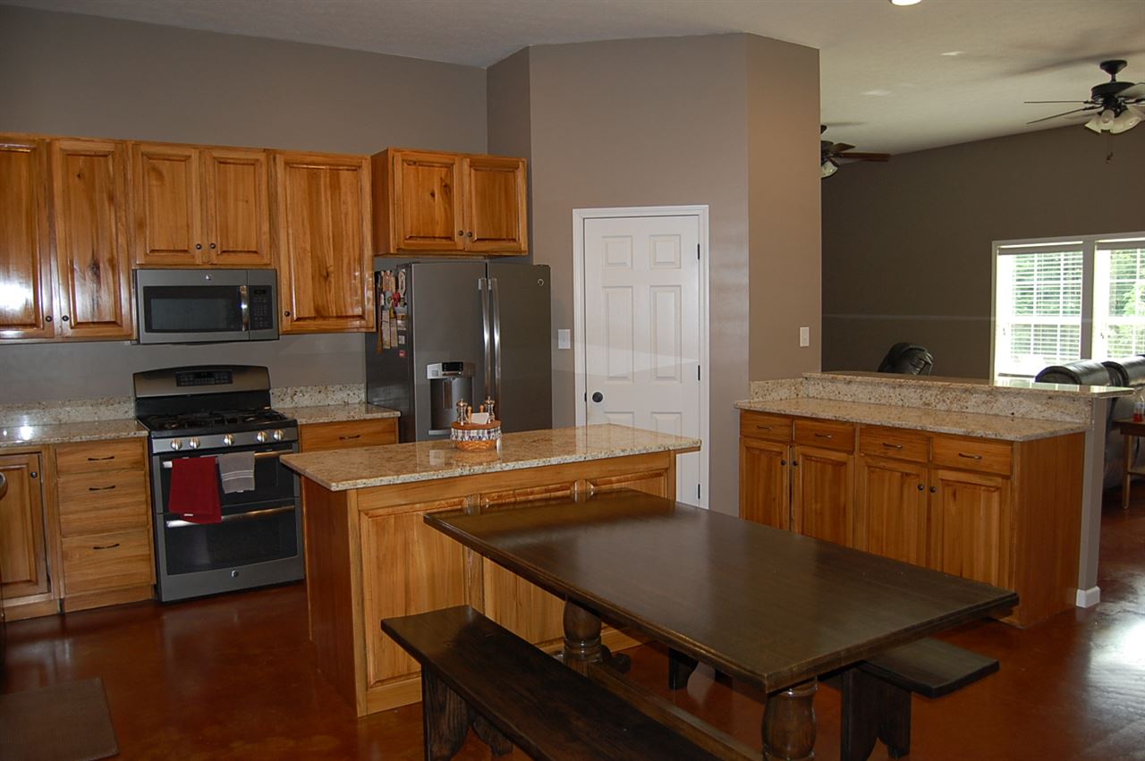 1009 Pinewood Lane Springville, IN 47462 - Photo 10 of 34