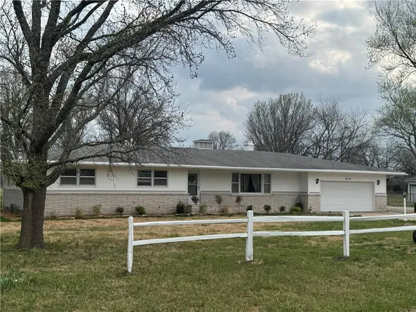 $299,000 | 4712 Main Street, Parsons, KS 67357