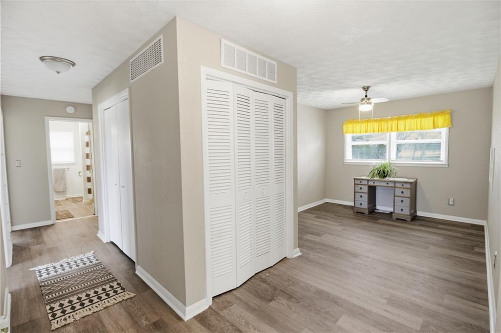 4712 Main Street Parsons, KS 67357 - Photo 11 of 34