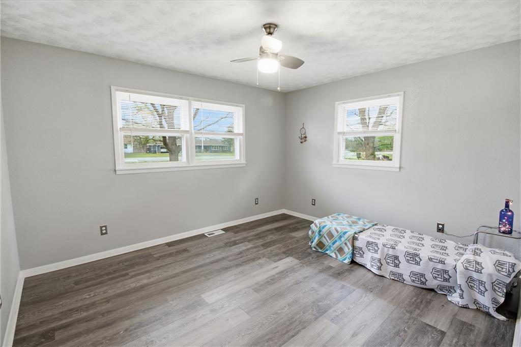 4712 Main Street Parsons, KS 67357 - Photo 17 of 34