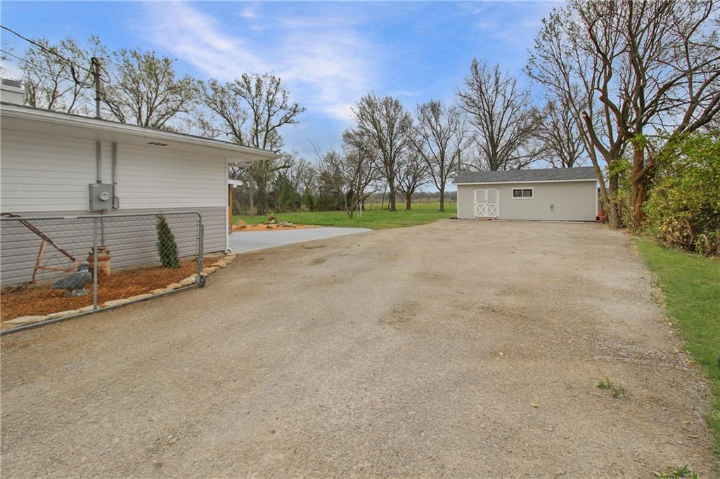 4712 Main Street Parsons, KS 67357 - Photo 25 of 34