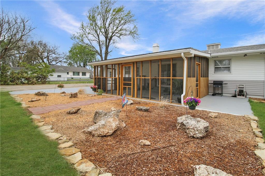 4712 Main Street Parsons, KS 67357 - Photo 30 of 34