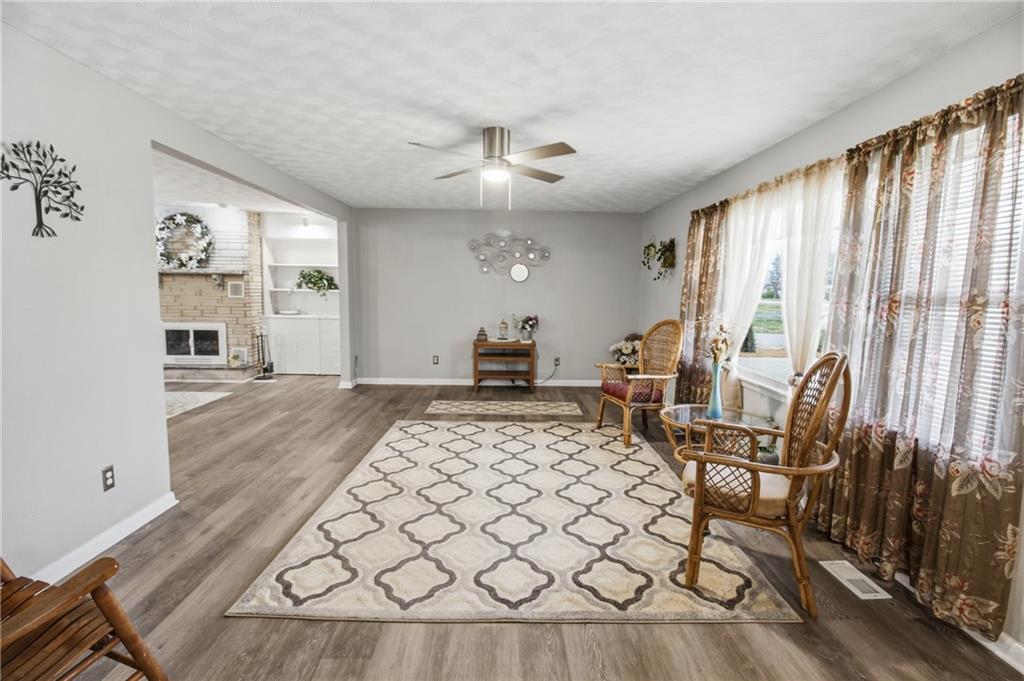 4712 Main Street Parsons, KS 67357 - Photo 3 of 34