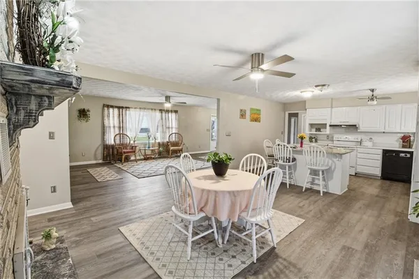 $299,000 | 4712 Main Street, Parsons, KS 67357