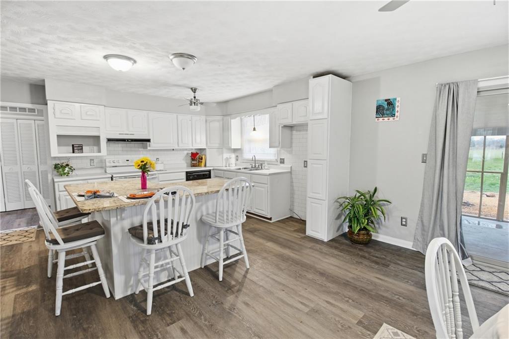 4712 Main Street Parsons, KS 67357 - Photo 7 of 34