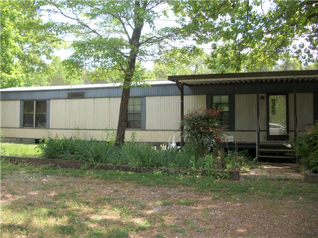 1140 Poole Road Chapmansboro, TN 37035 - Photo 1 of 6 FRONT OF TRAILOR