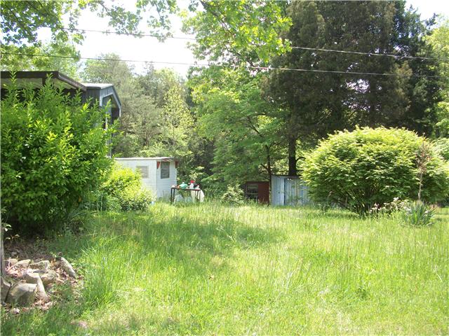 1140 Poole Road Chapmansboro, TN 37035 - Photo 2 of 6 SIDE OF PROPERTY