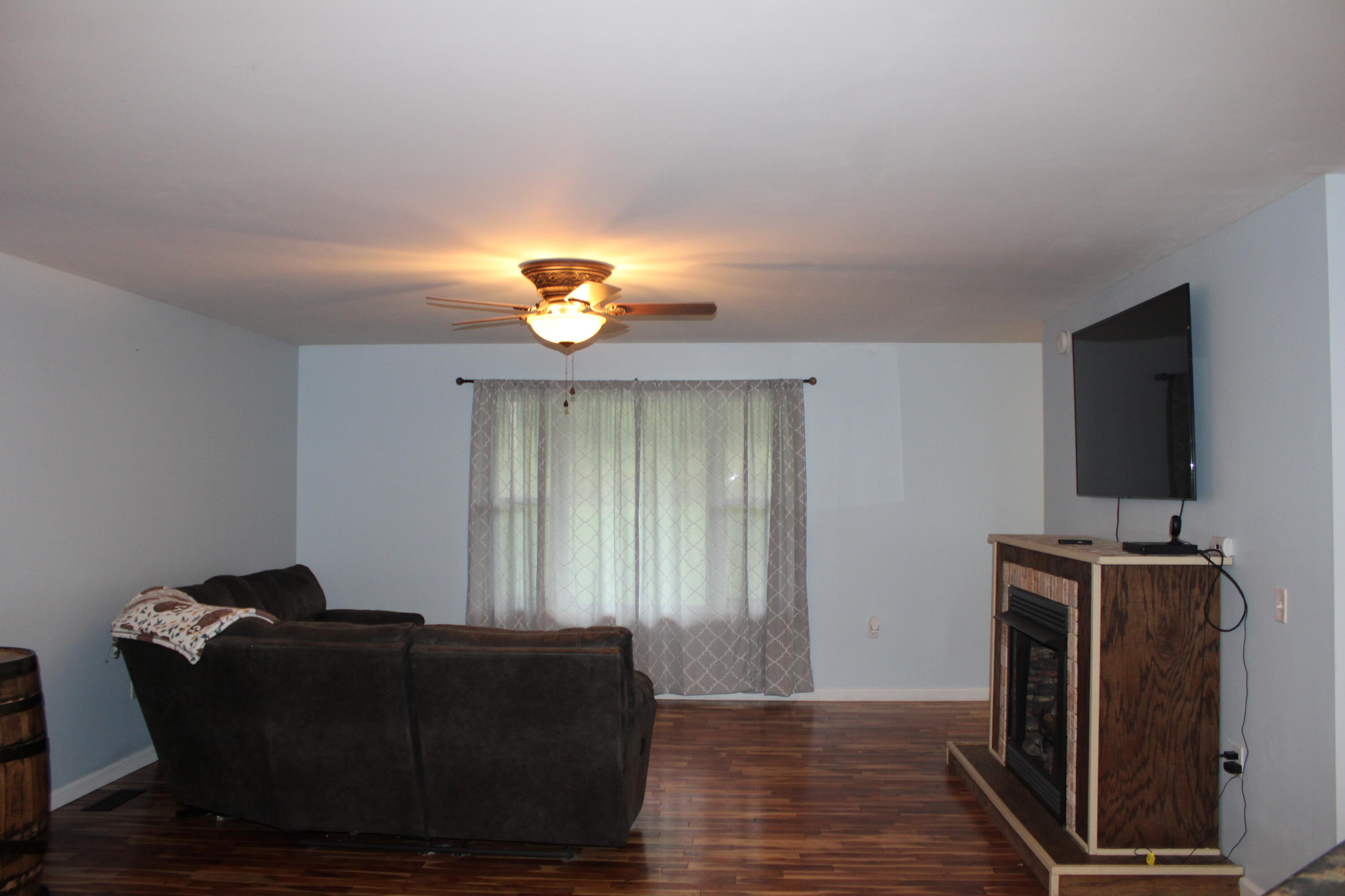 432 Laurel River Road London, KY 40744 - Photo 7 of 14 IMG_1087