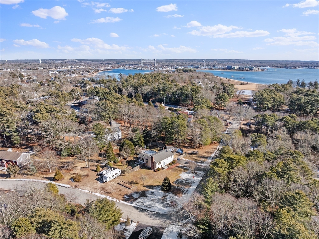 7 Carol Road Wareham, MA 02532 - Photo 4 of 42 a view of a city