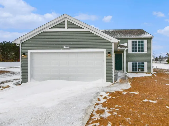 $324,900 | 7999 Sierra Drive, Belding, MI 48809