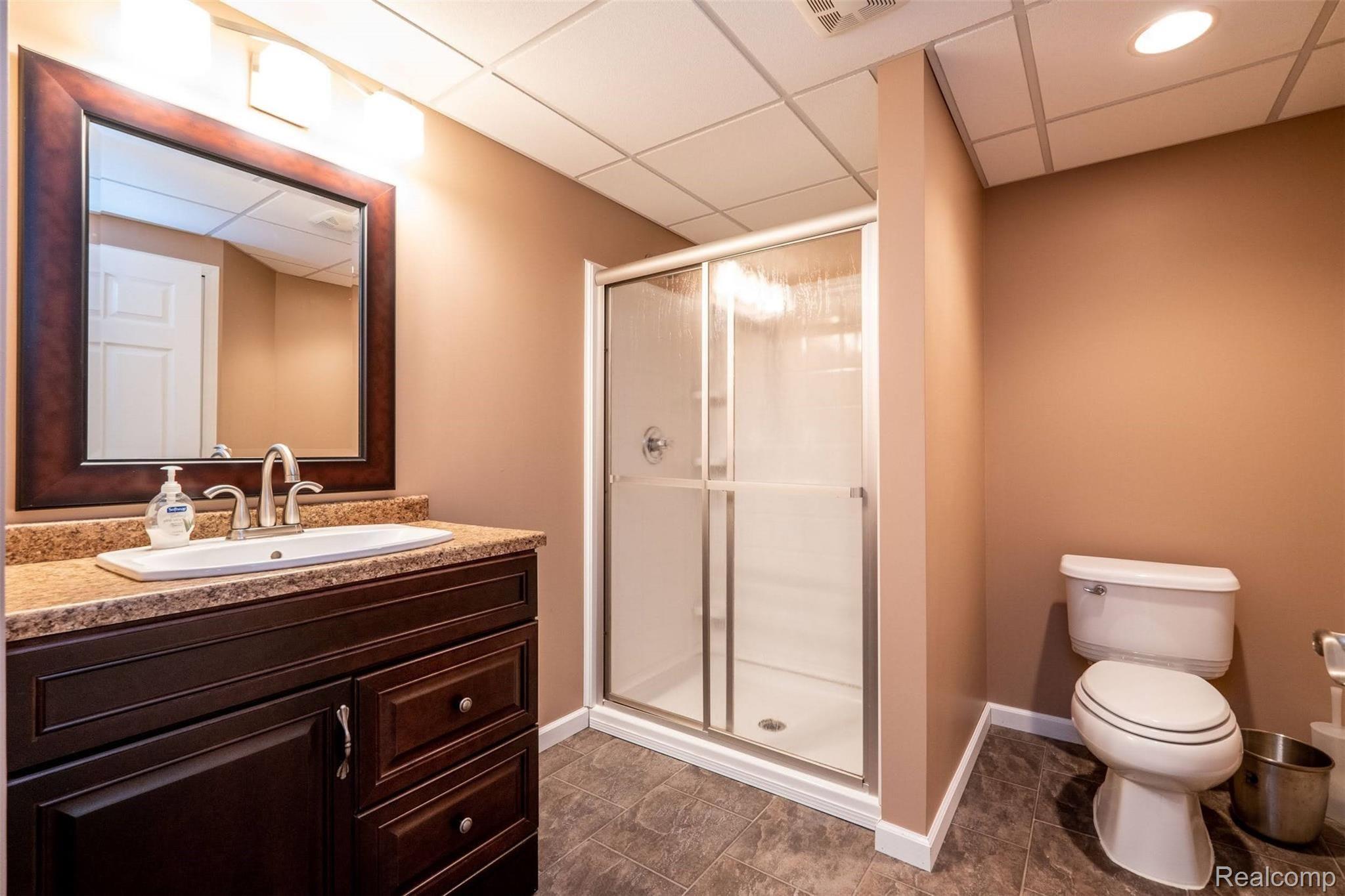 16059 Moore Park Road Macomb, MI 48044 - Photo 42 of 54 16059 Moore Park Rd (44 of 55).jpg