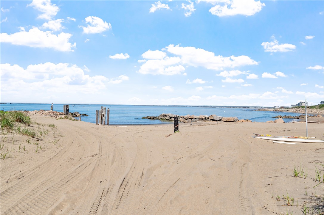 1 Offshore Road, Unit 32 Narragansett, RI 02882 - Photo 34 of 41