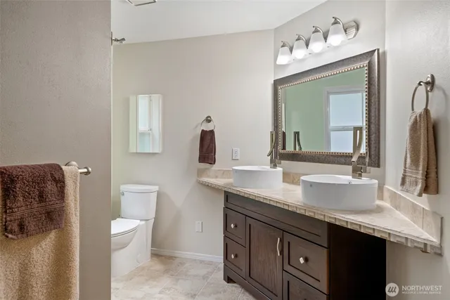 $1,050,000 | 2155 Lost Creek Lane Northwest, Bremerton, WA 98312