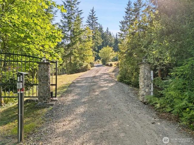 $1,050,000 | 2155 Lost Creek Lane Northwest, Bremerton, WA 98312