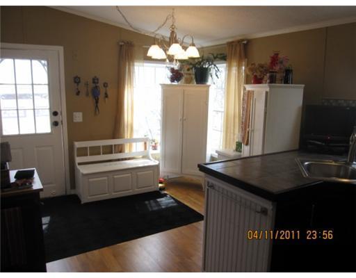 132 North Raymond Road Raymond, ME 04071 - Photo 4 of 12 Kitchen.