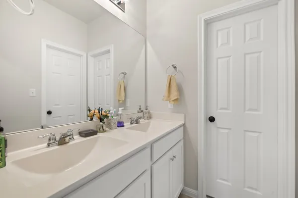 $2,595 | 2604 Danbury Lane, Leander, TX 78641