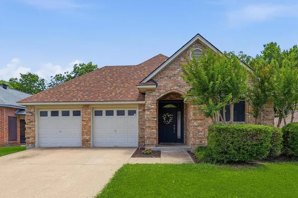 $315,000 | 4207 Crossgate Court, Arlington, TX 76016