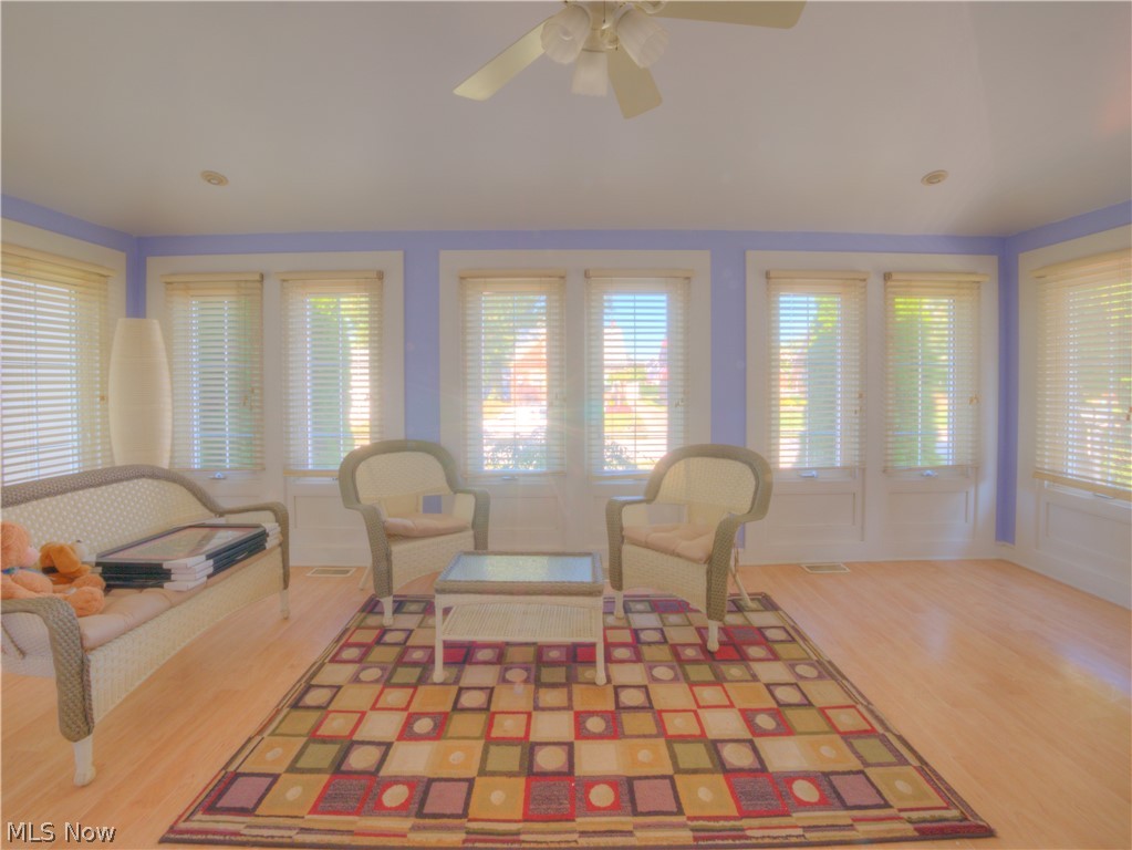 17202 Tarrymore Road Cleveland, OH 44119 - Photo 8 of 32 Gallery Image 8
