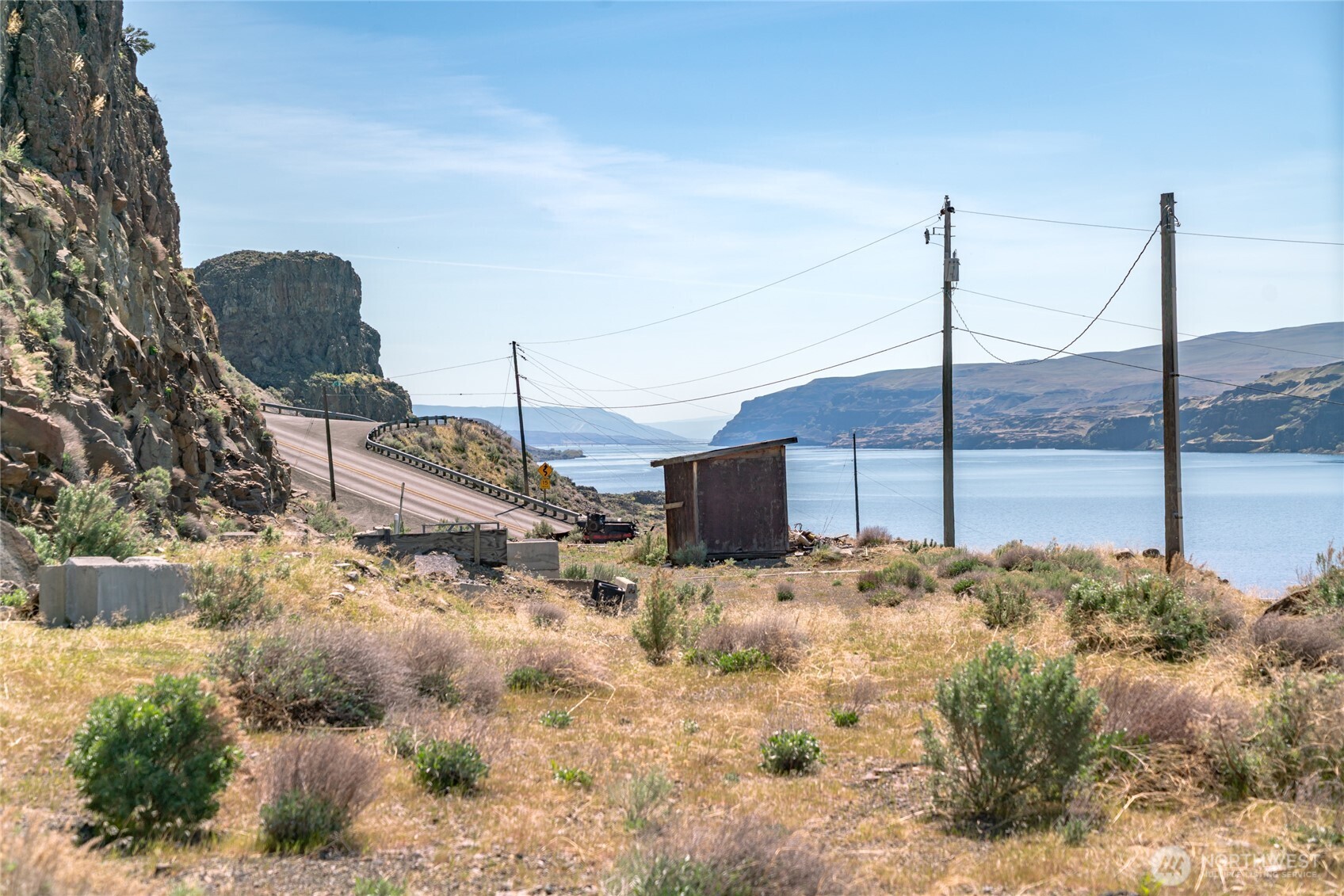 1422 Sunland Road Quincy, WA 98848 - Photo 17 of 34 a view of a dry yard