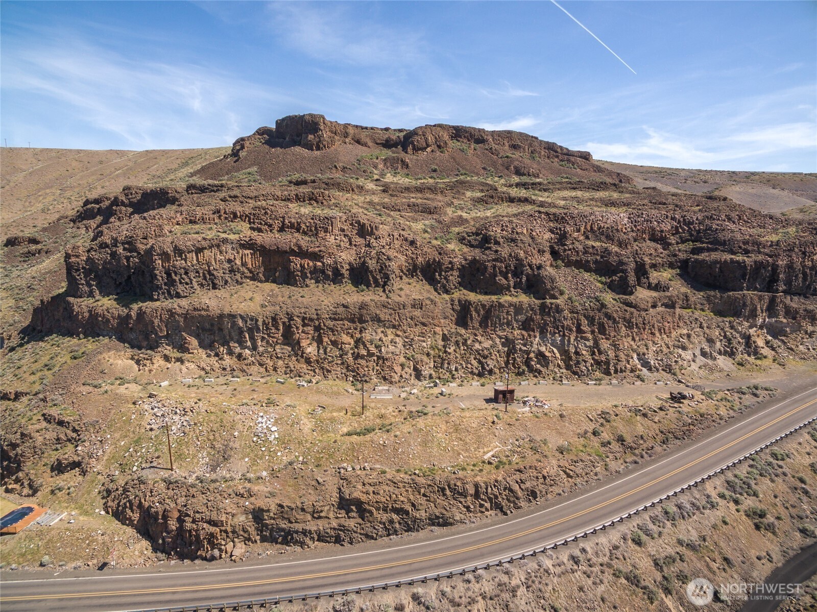 1422 Sunland Road Quincy, WA 98848 - Photo 29 of 34 a view of a snow on the background