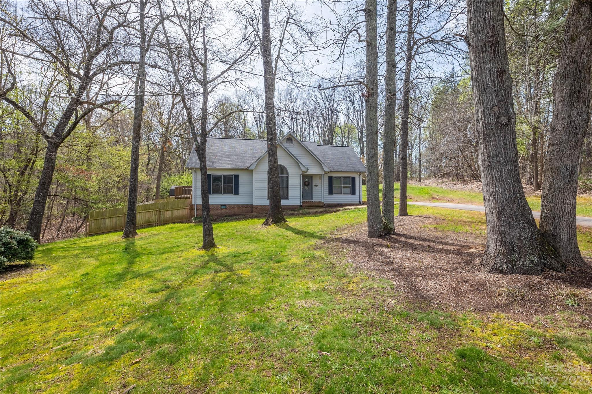 5374 Valley Field Road Southeast Hickory, NC 28602 - Photo 19 of 22 Gallery Image 19