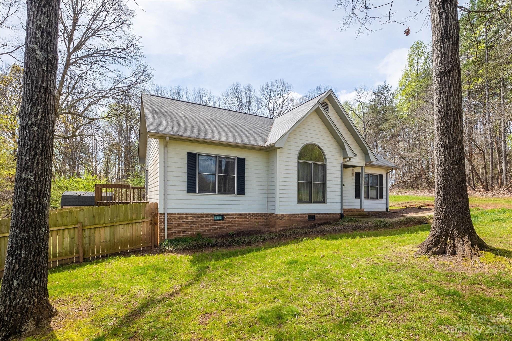 5374 Valley Field Road Southeast Hickory, NC 28602 - Photo 20 of 22 Gallery Image 20