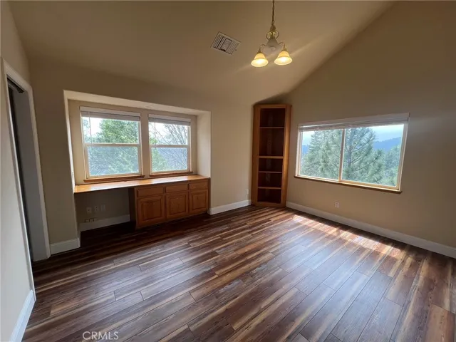 $1,995 | 170 Cypress Drive, Lake Arrowhead, CA 92352