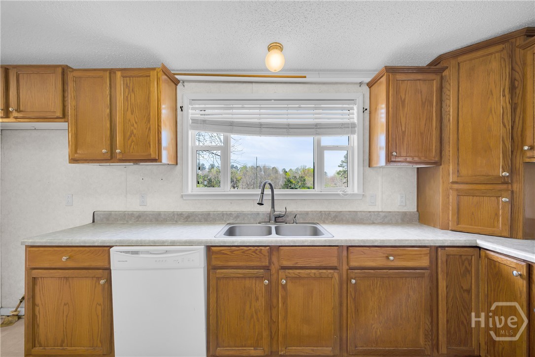 11096 Nowhere Road Hull, GA 30646 - Photo 12 of 45