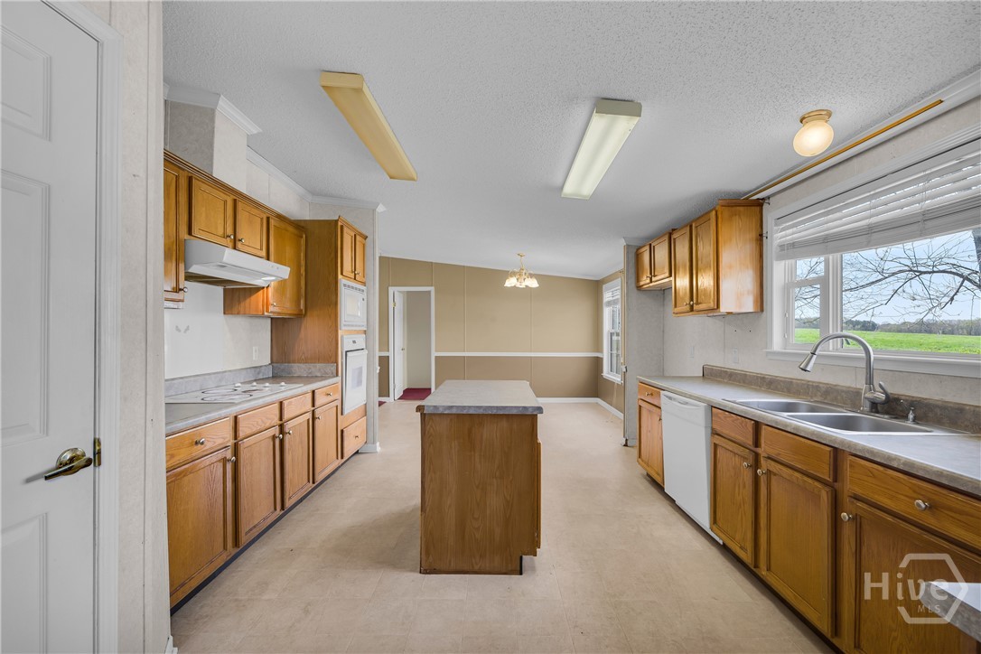 11096 Nowhere Road Hull, GA 30646 - Photo 6 of 45