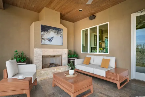 $759,000 | 165 Antler Falls Run, Comfort, TX 78013