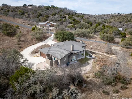 $759,000 | 165 Antler Falls Run, Comfort, TX 78013