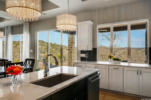 $759,000 | 165 Antler Falls Run, Comfort, TX 78013